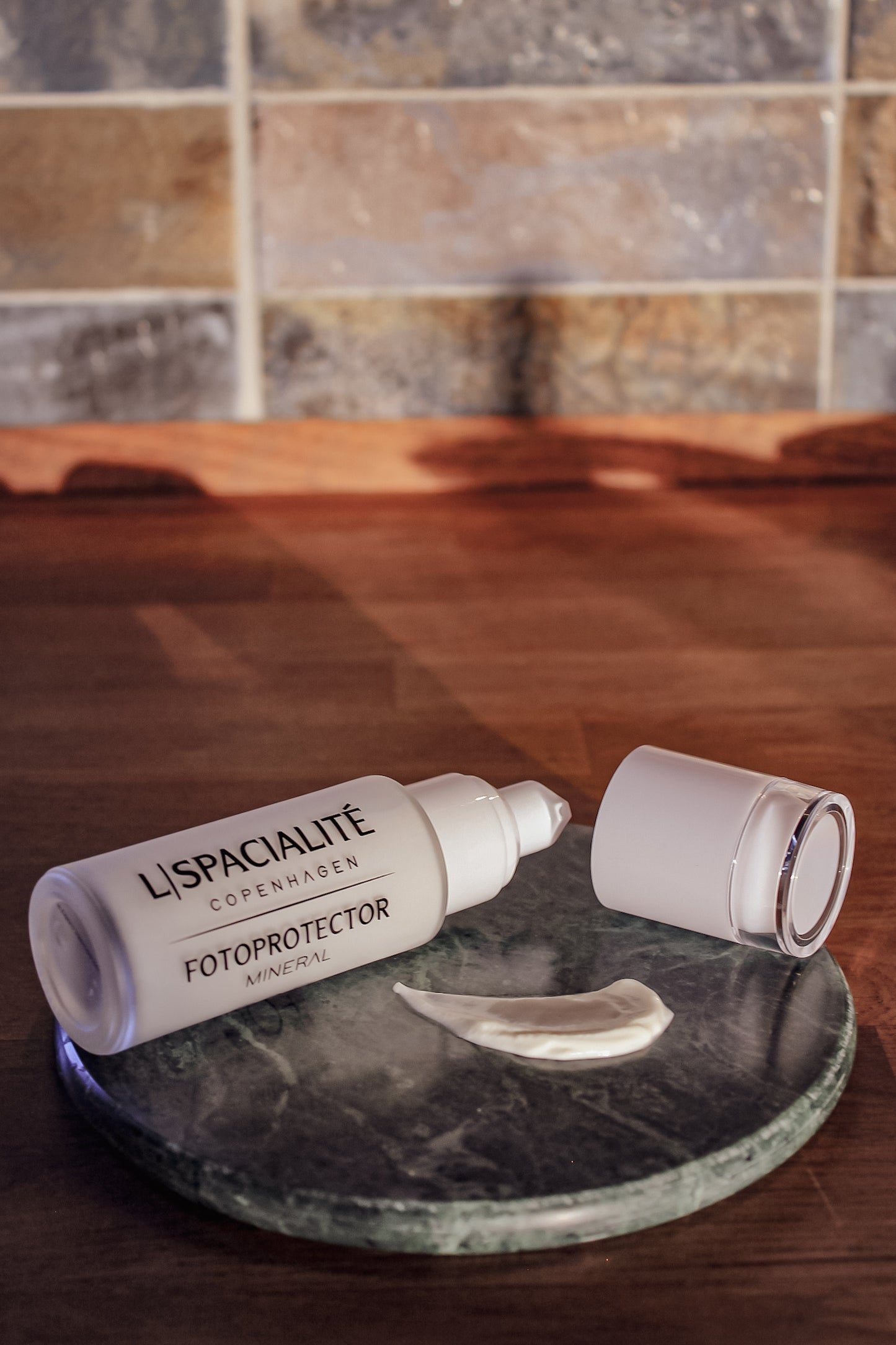 Fotoprotector Mineral SPF50+ | Protección y Nutrición con Filtros Non-Nano – 55 g – Sin Residuos y de Rápida Absorción