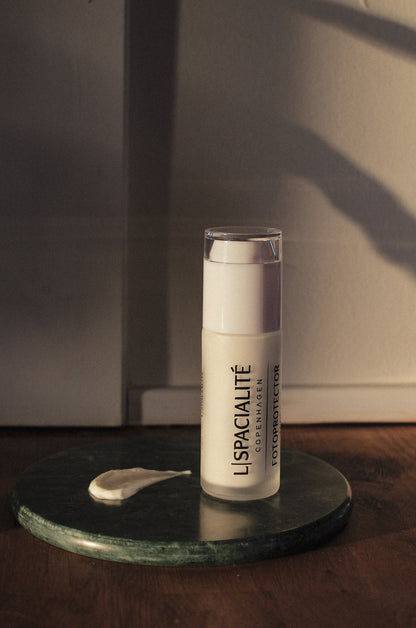 Fotoprotector Mineral SPF50+ | Protección y Nutrición con Filtros Non-Nano – 55 g – Sin Residuos y de Rápida Absorción
